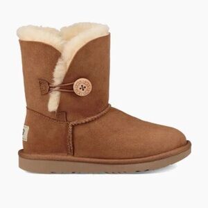 Uggs Bailey Button